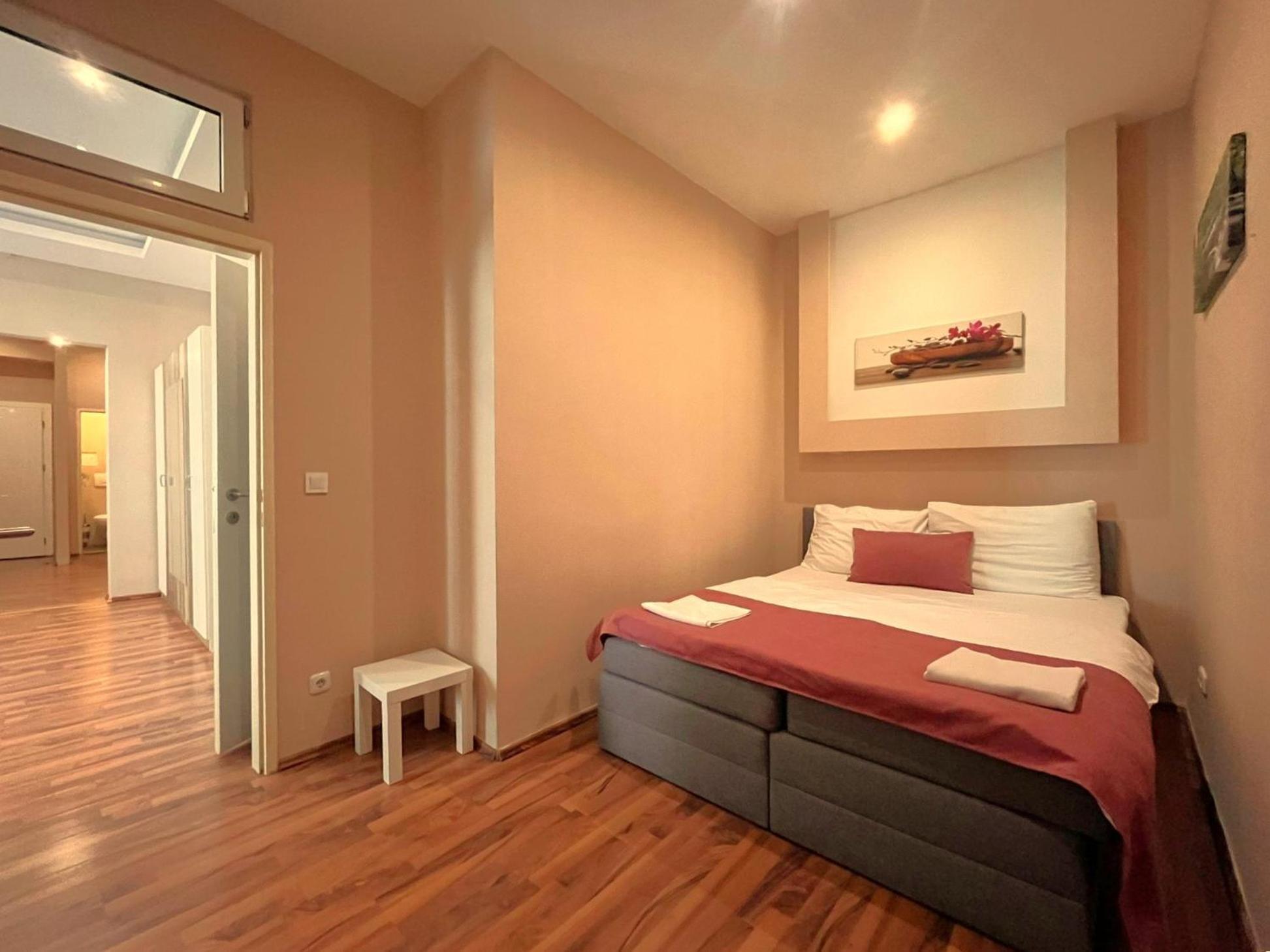 Aurellia Serviced Apartments
