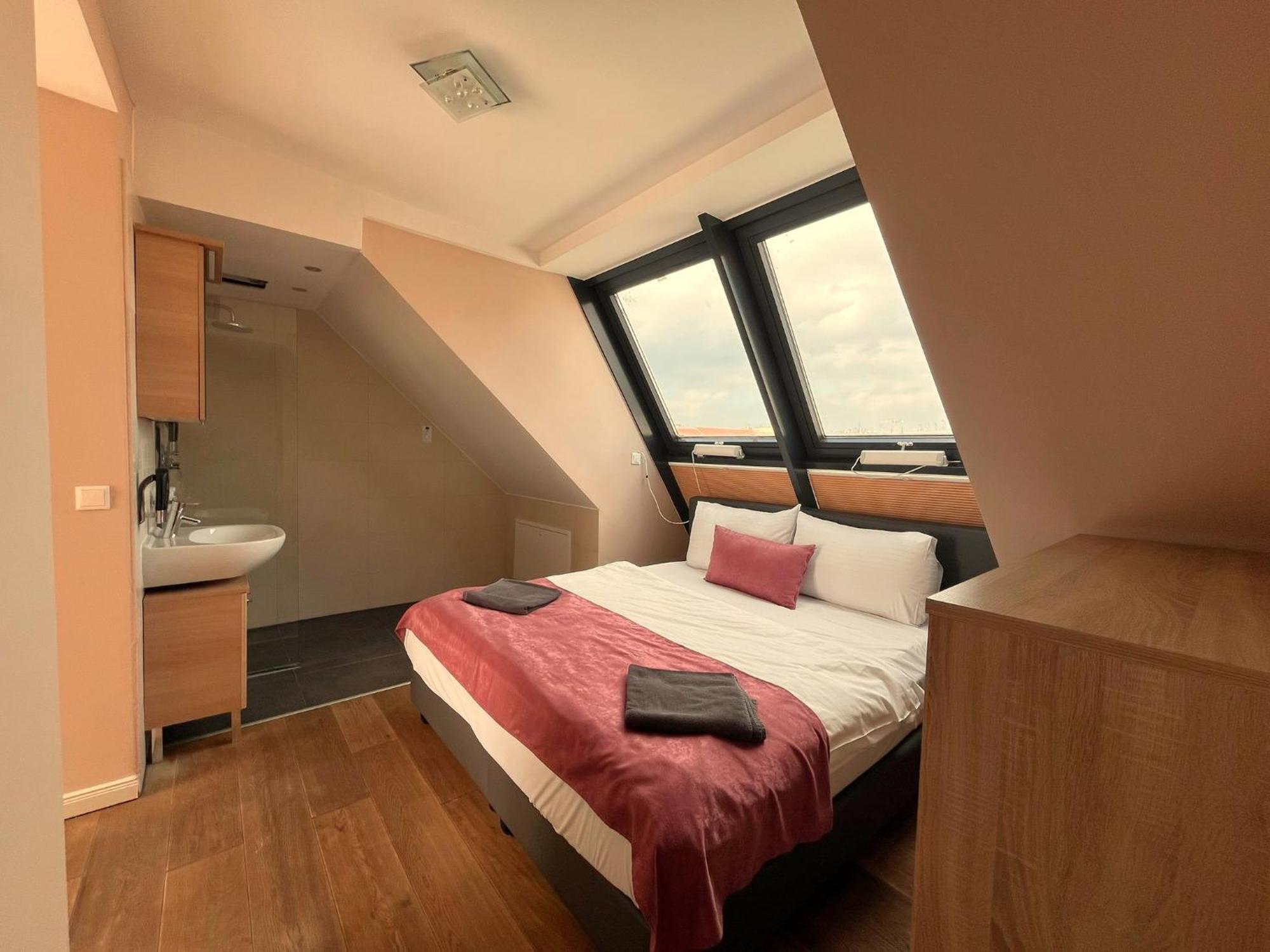Aurellia Serviced Apartments *