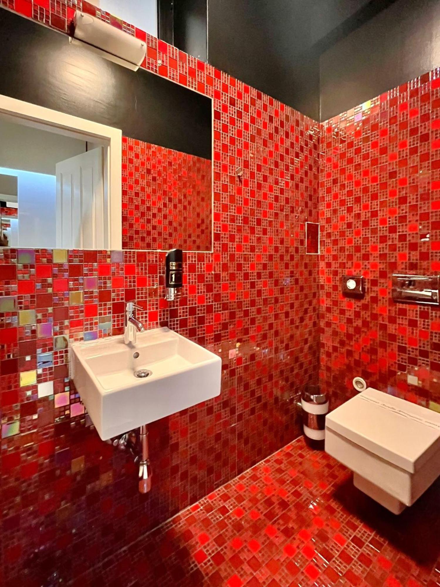 Aurellia Serviced Apartments *