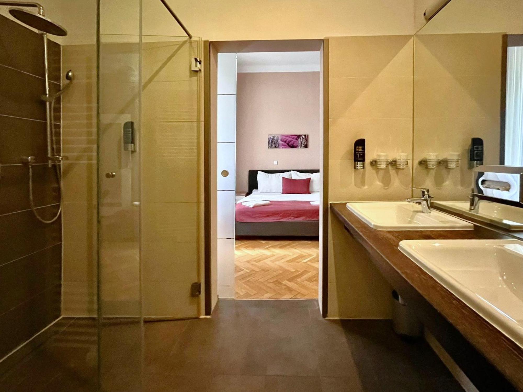 Aurellia Serviced Apartments