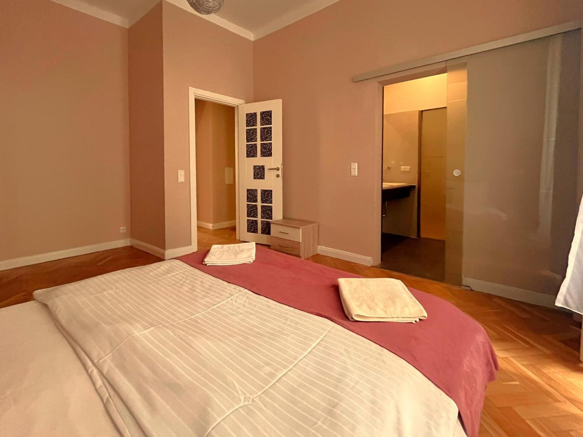 Aurellia Serviced Apartments *